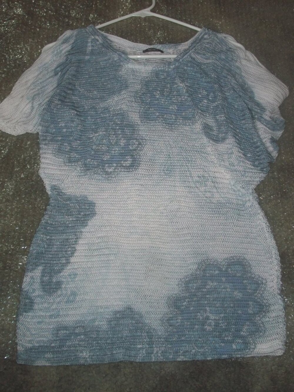 womens tunic top.XOXO.blue/white.size medium